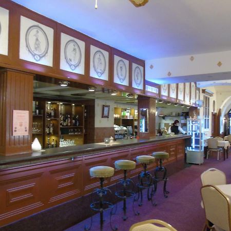 Gl Hotel Trutnov Esterno foto
