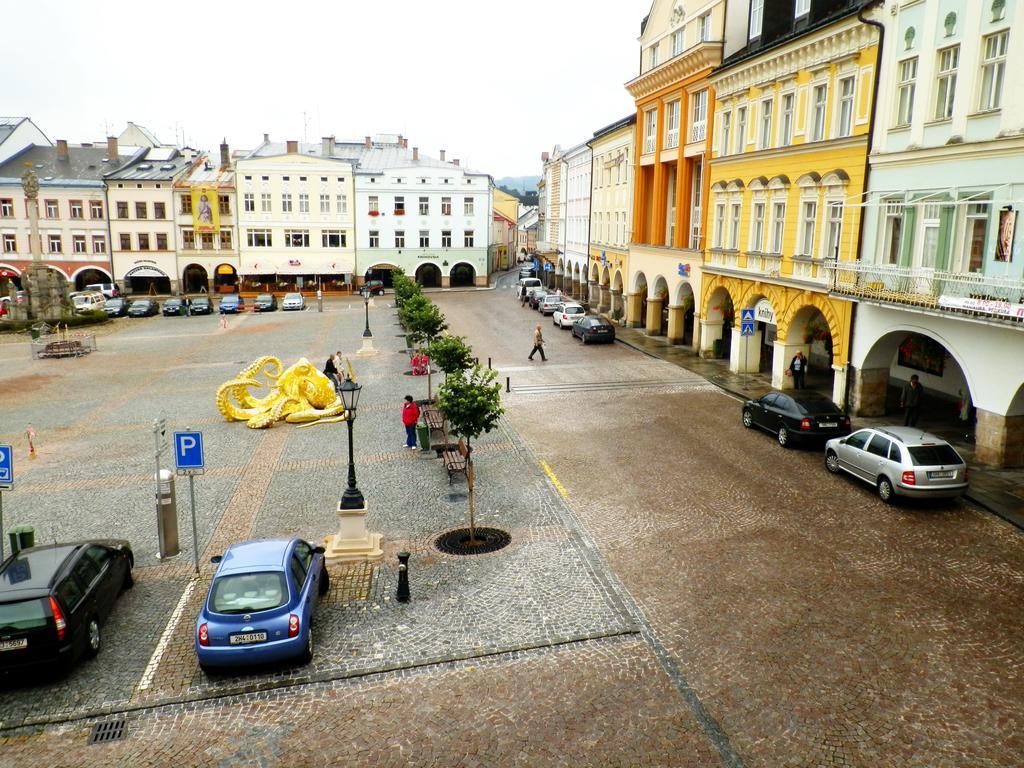 Gl Hotel Trutnov Esterno foto
