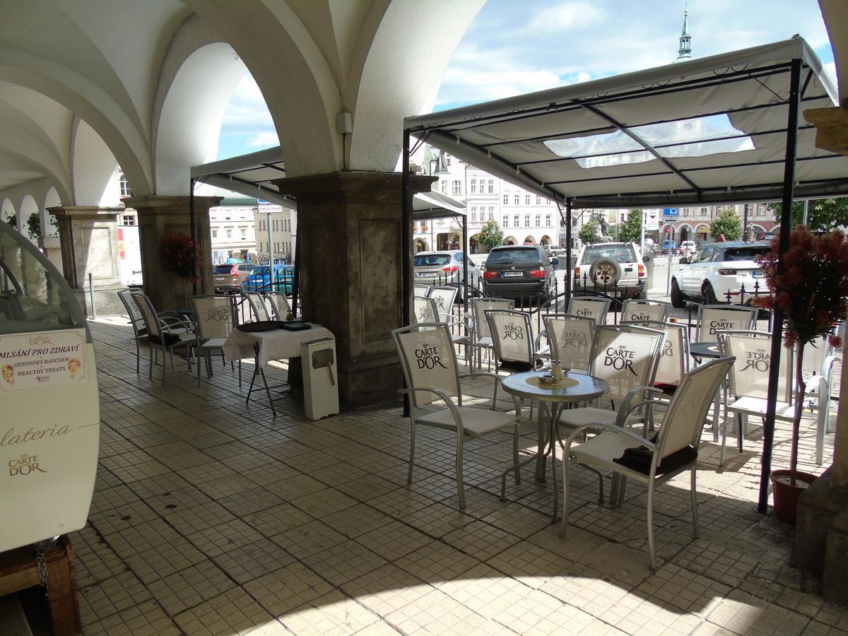 Gl Hotel Trutnov Esterno foto