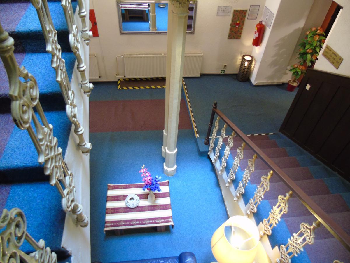 Gl Hotel Trutnov Esterno foto
