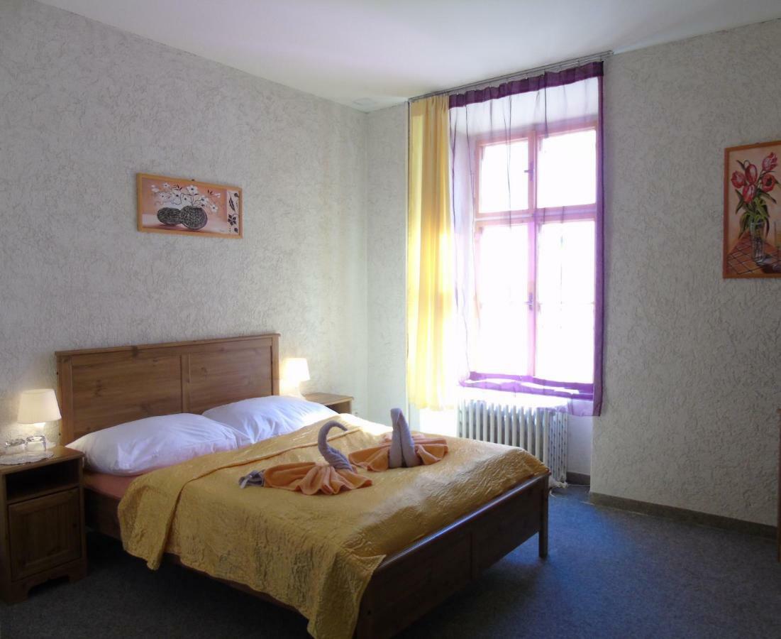 Gl Hotel Trutnov Esterno foto